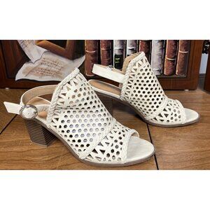 Massini White Cutout Peep Toe Sandals Shoe Buckle Strap Braided Detailing Size 9